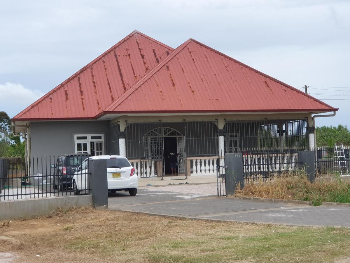 פרמריבו Chander'S Villa מראה חיצוני תמונה