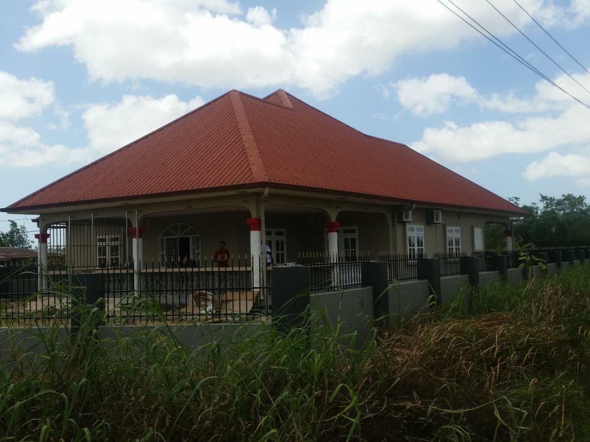 פרמריבו Chander'S Villa מראה חיצוני תמונה